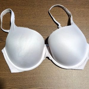 Victoria’s Secret bra